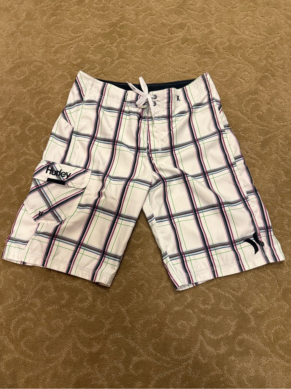 Men’s Size 32 Hurley White Plaid Boardshorts